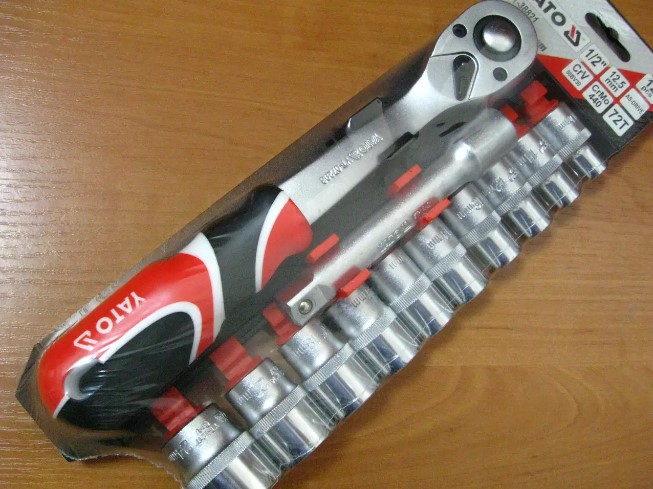 Bộ tuýp tay vặn 1/2" 10-24mm 12 chi tiết Yato YT-38821 - Ba Lan Bộ tuýp tay vặn 1/2" 10-24mm 12 chi tiết Yato YT-38821 - Ba Lan