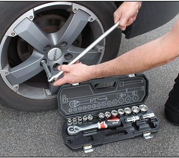 Bộ tuýp tay vặn 11-32mm 1/2" 18 món Yato YT-3870 - Ba Lan Bộ tuýp tay vặn 11-32mm 1/2" 18 món Yato YT-3870 - Ba Lan