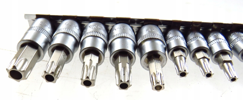 Bộ mũi vít hoa thị có lỗ T8-T55 12 chi tiết 1/4"-3/8" Yato YT-04332 - Ba Lan Bộ mũi vít hoa thị có lỗ T8-T55 12 chi tiết 1/4"-3/8" Yato YT-04332 - Ba Lan