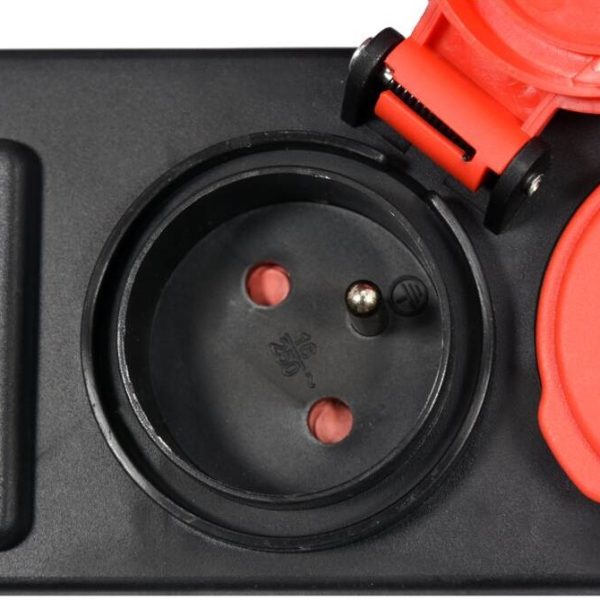 Ổ cắm điện đa năng 3 ổ cắm 3m Yato YT-81240 Ổ cắm điện đa năng 3 ổ cắm 3m Yato YT-81240