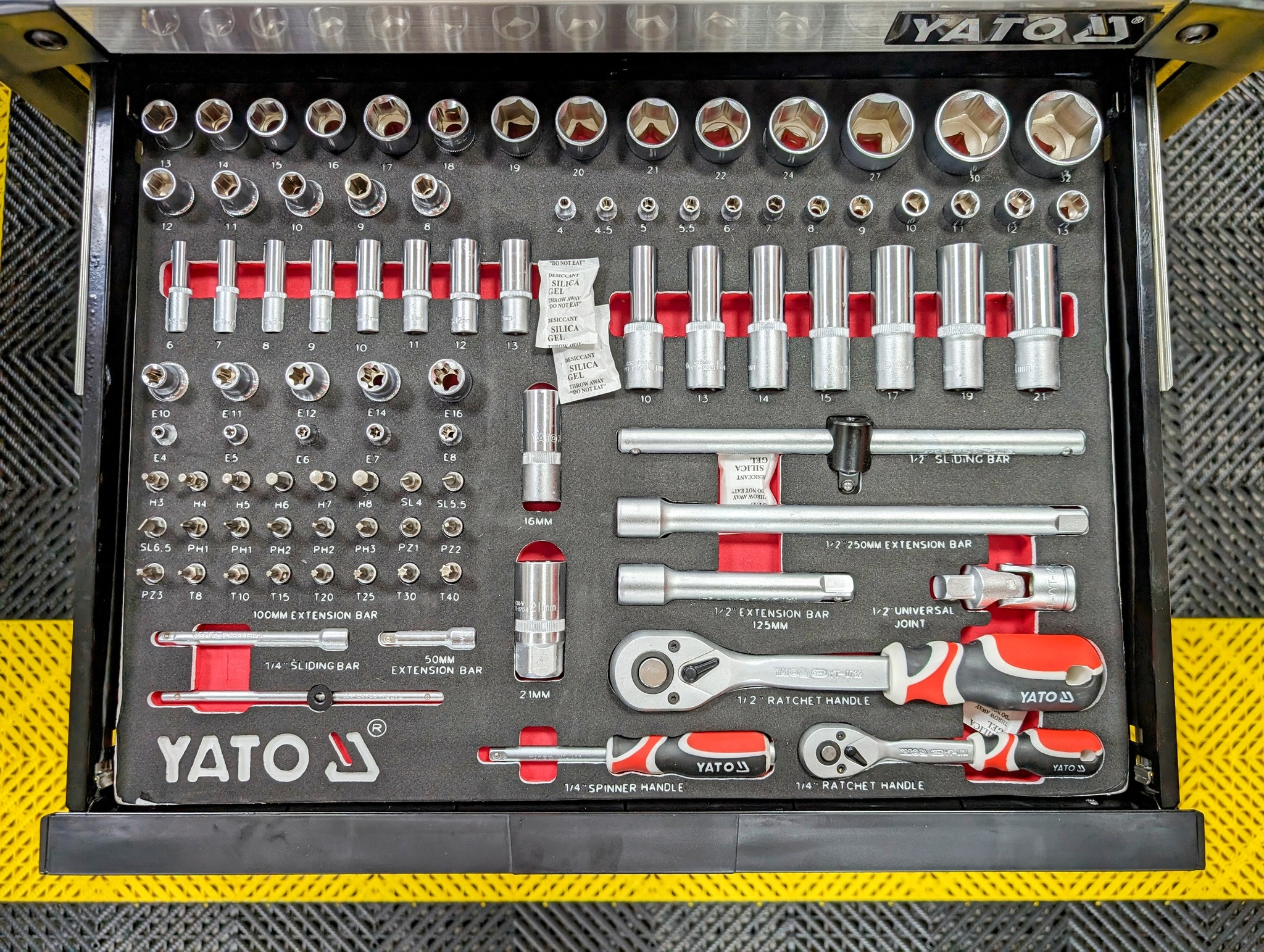 Tủ Đồ Nghề sửa Chữa 157 Chi Tiết Yato YT-55308 Tủ Đồ Nghề sửa Chữa 157 Chi Tiết Yato YT-55308