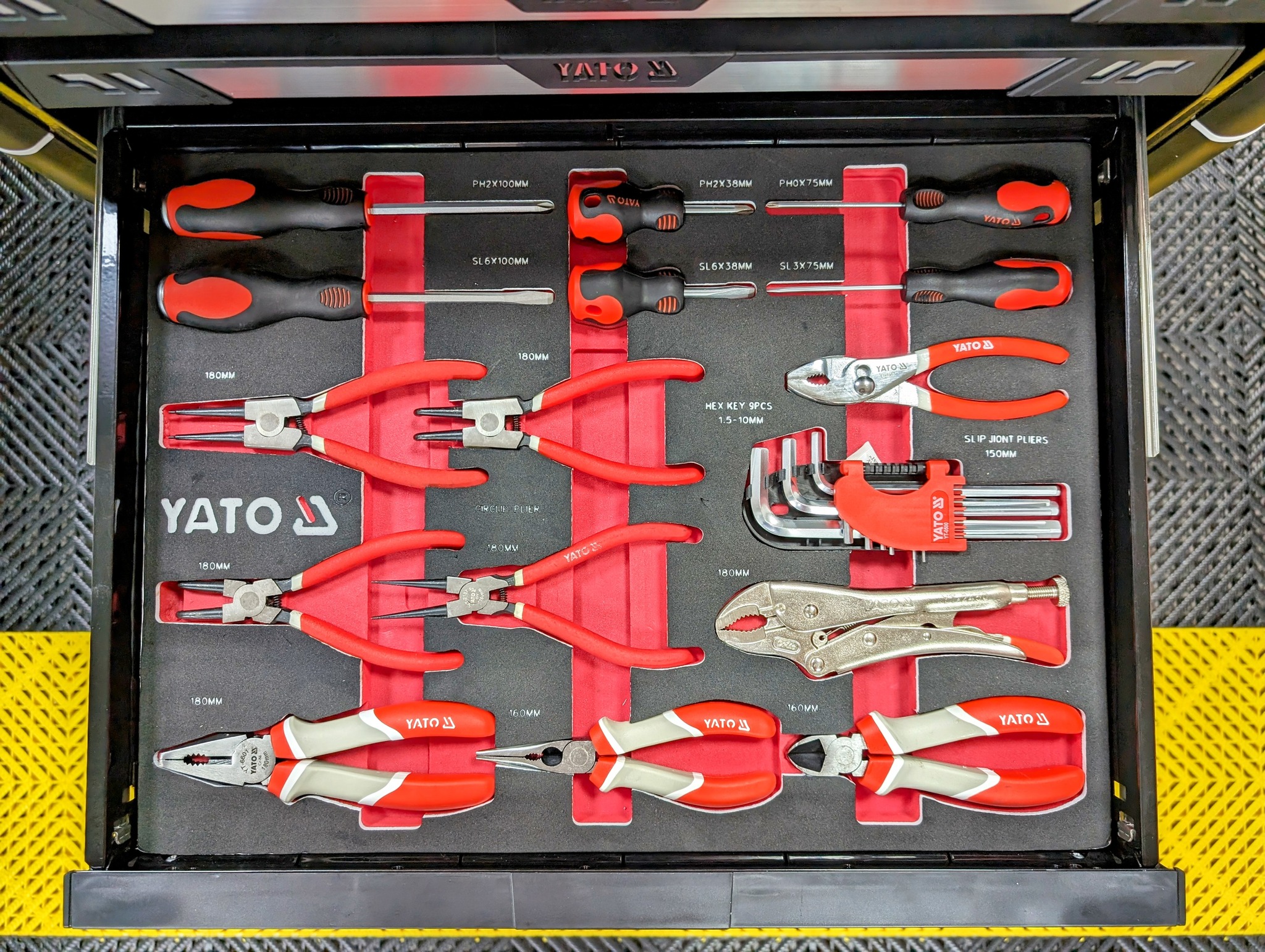 Tủ Đồ Nghề sửa Chữa 157 Chi Tiết Yato YT-55308 Tủ Đồ Nghề sửa Chữa 157 Chi Tiết Yato YT-55308