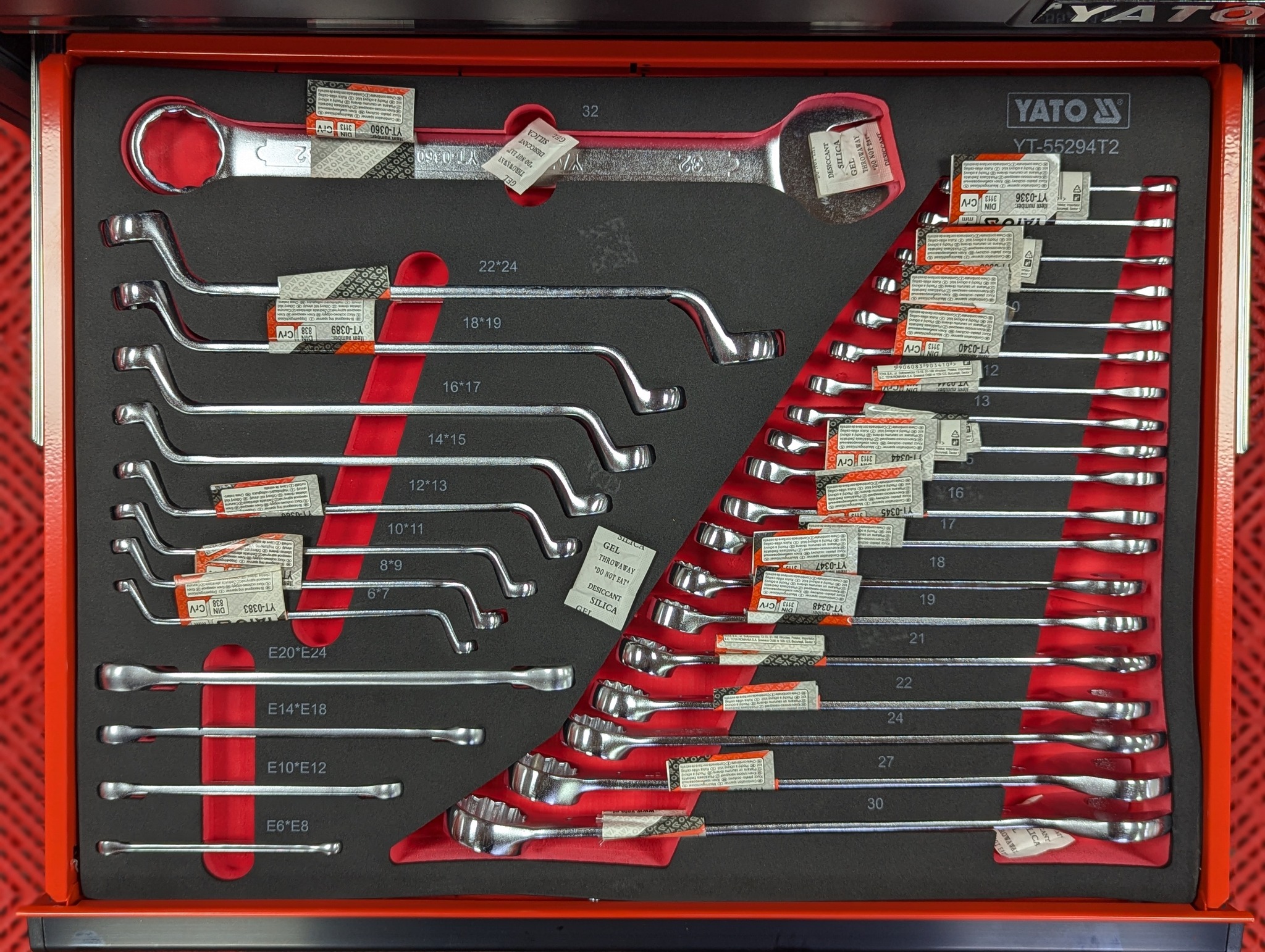 Tủ đồ nghề sửa xe BMW 261 chi tiết Yato YT-55295 Tủ đồ nghề sửa xe BMW 261 chi tiết Yato YT-55295