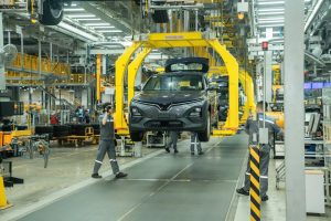 Sửa Chữa Ô Tô Điện: Không Chỉ Vấn Đề Pin Mà Còn Nhiều Yếu Tố Phức Tạp