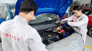 Dịch Vụ Xe Điện Hà Nội Phát Triển: Đào Tạo Kỹ Thuật Viên Thế Hệ Mới