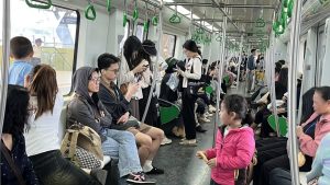 Lệnh Cấm Xe Máy Đốt Trong Hà Nội: Tác Động Đời Sống Và Hỗ Trợ Chuyển Đổi