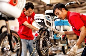 Đào Tạo Kỹ Thuật Viên Xe Điện Tại Hà Nội: Địa Chỉ & Nội Dung Học Chi Tiết