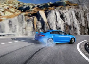 Cách Xử Lý Khi Ô Tô Bị Trượt Bánh Hoặc Mất Lái Để Đảm Bảo An Toàn